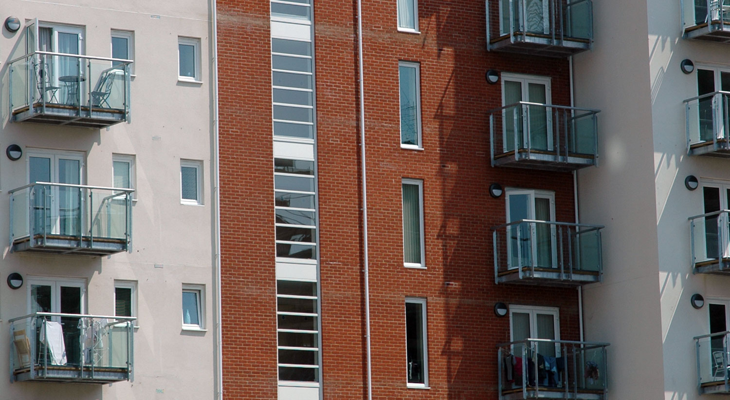 Anglia Fixing Aluminium Windows